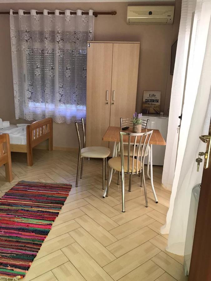 Hotel Durres Vila 53 Eksteriør billede