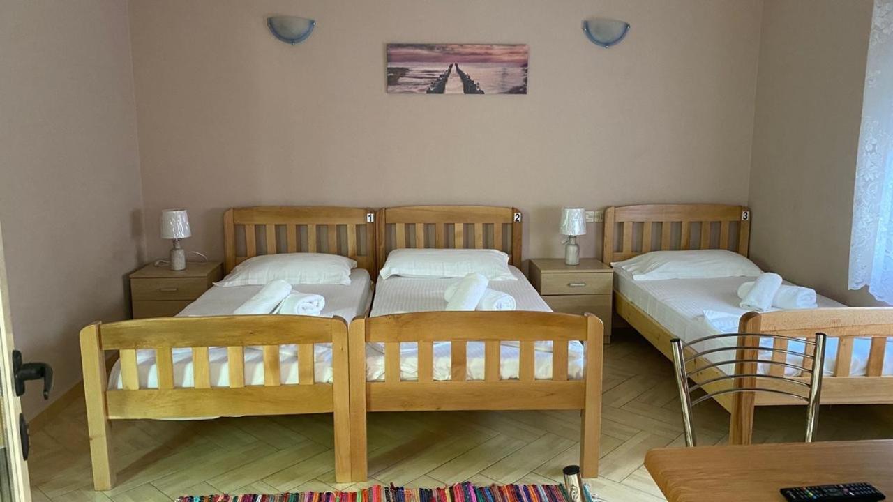 Hotel Durres Vila 53 Eksteriør billede